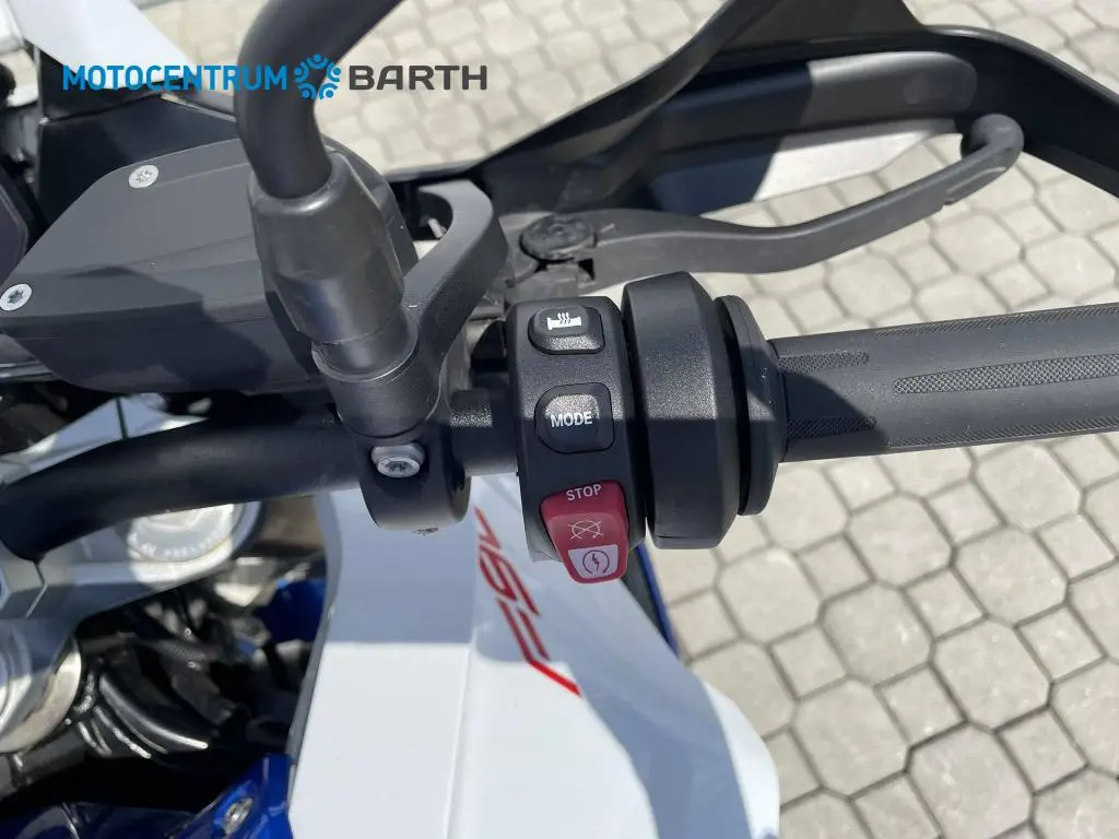 BMW Motorrad F 900 XR  / 77kW