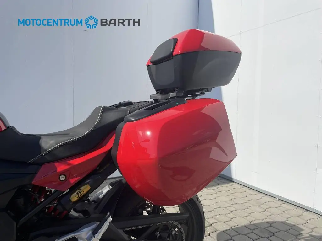 BMW Motorrad F 900 XR  / 77kW