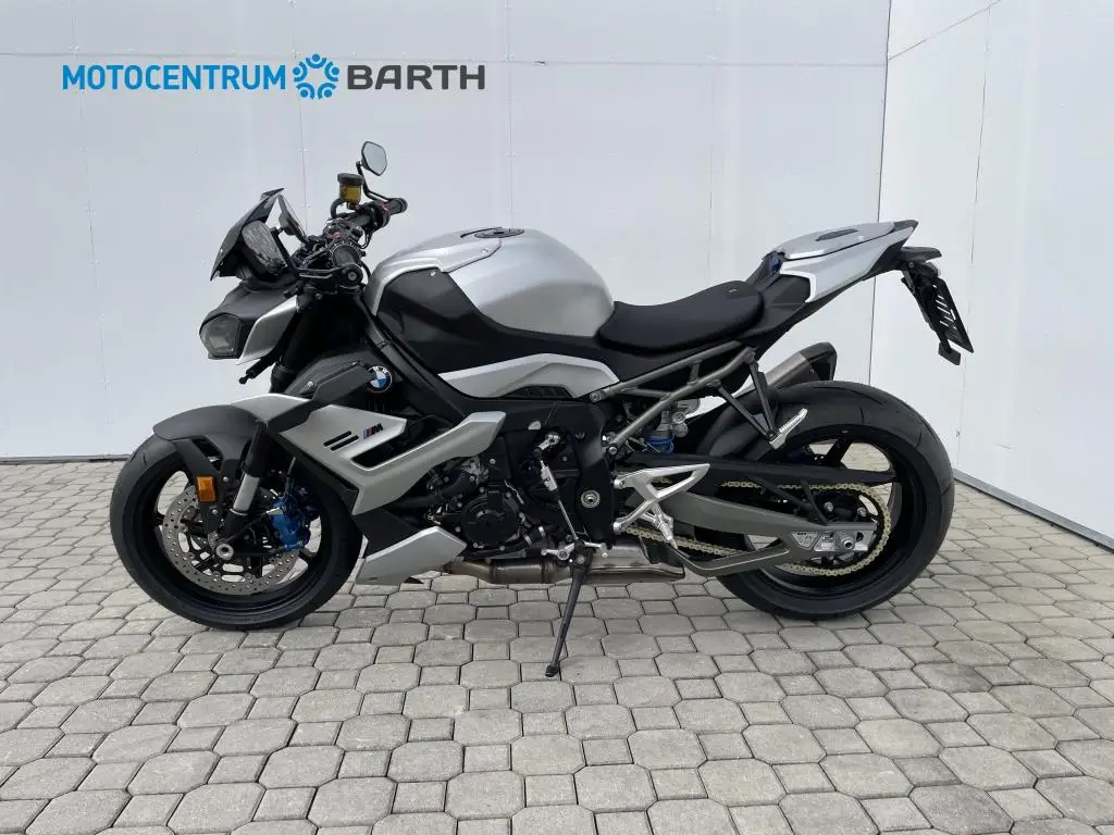 BMW Motorrad M 1000 R  / 154kW