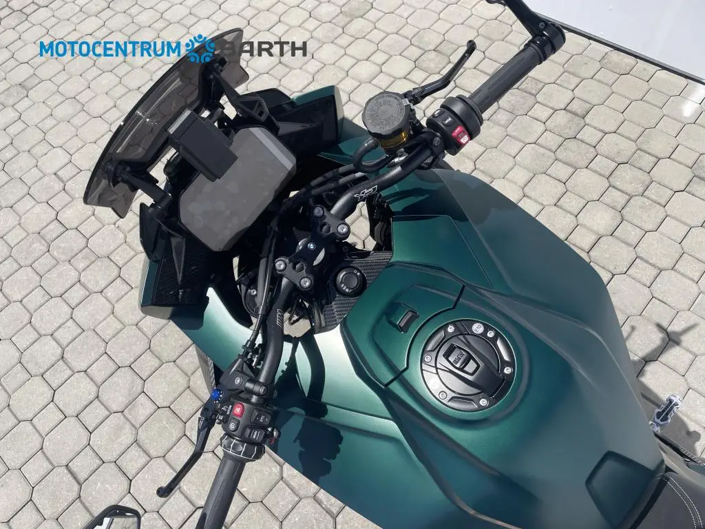 BMW Motorrad M 1000 XR  / 148kW