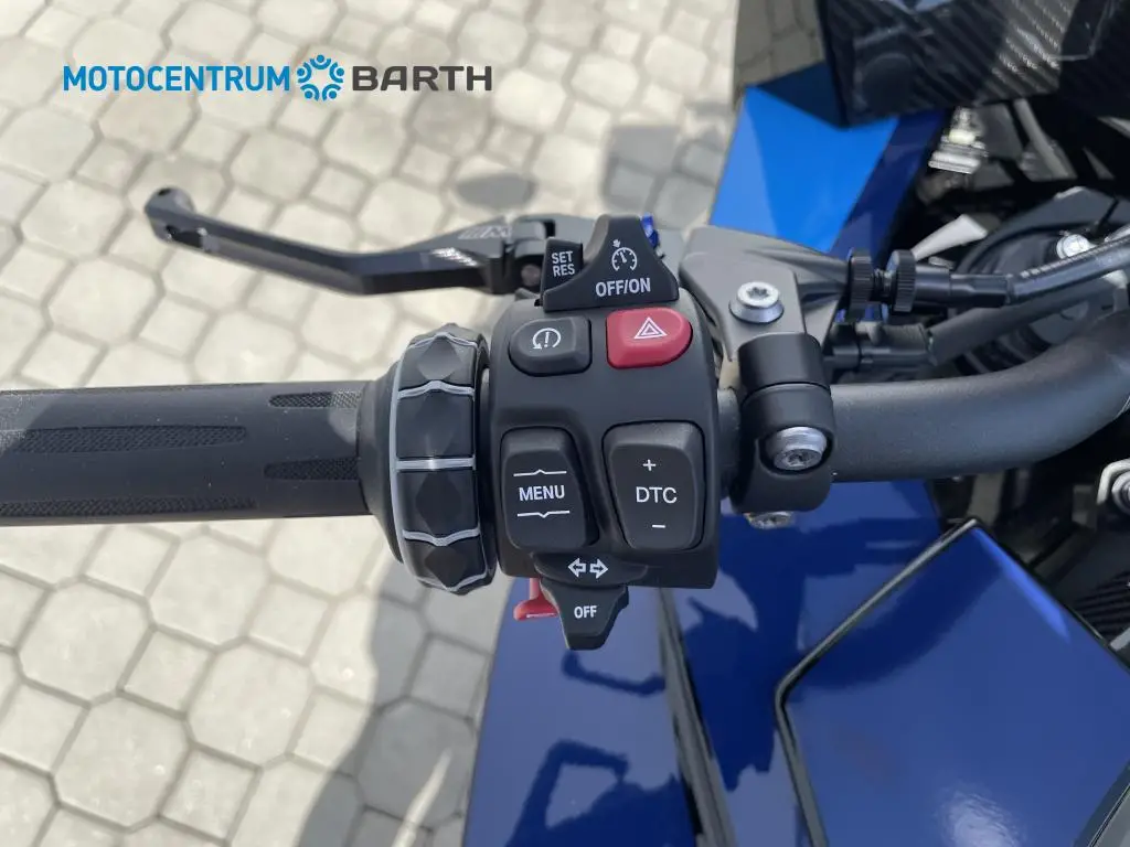 BMW Motorrad M 1000 XR  / 148kW