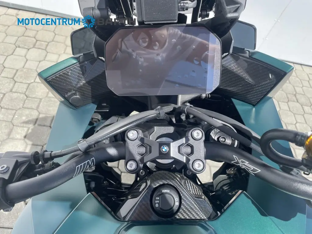 BMW Motorrad M 1000 XR  / 148kW