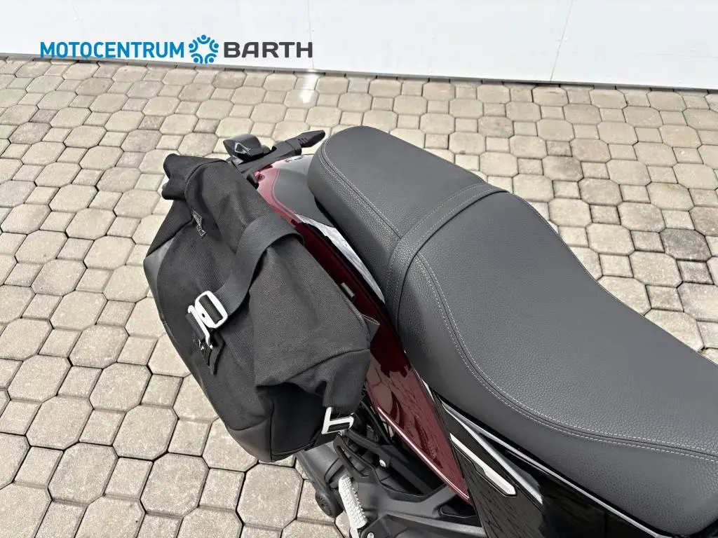 BMW Motorrad R 12  / 70kW