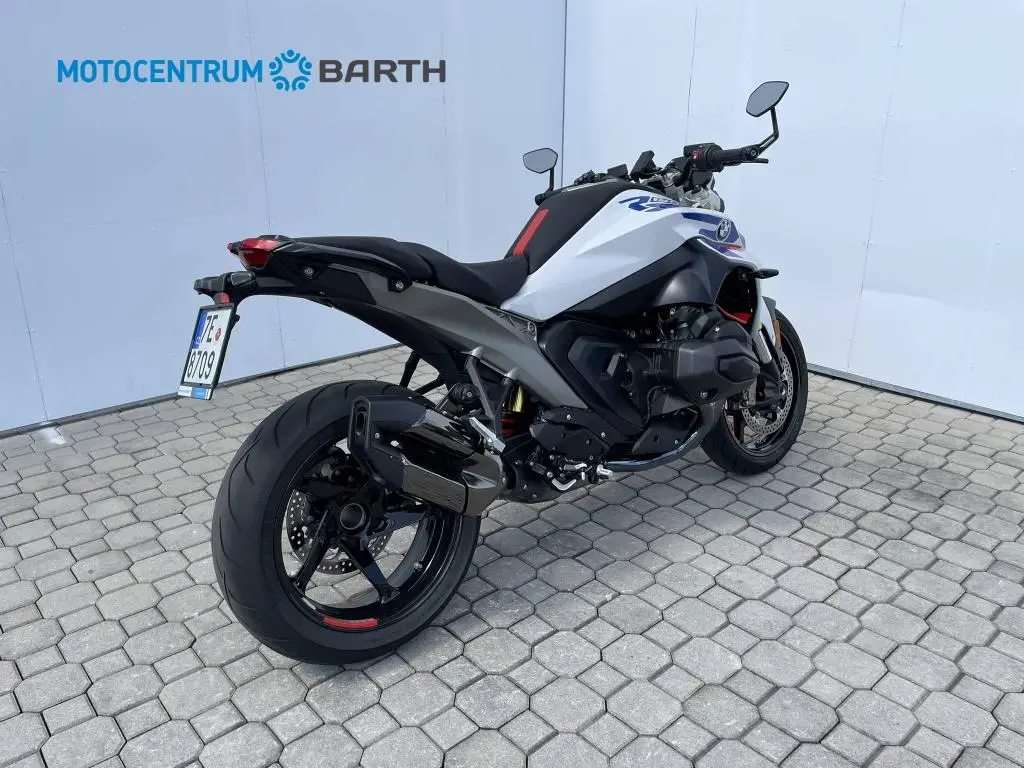 BMW Motorrad R 1300 R  / 107kW
