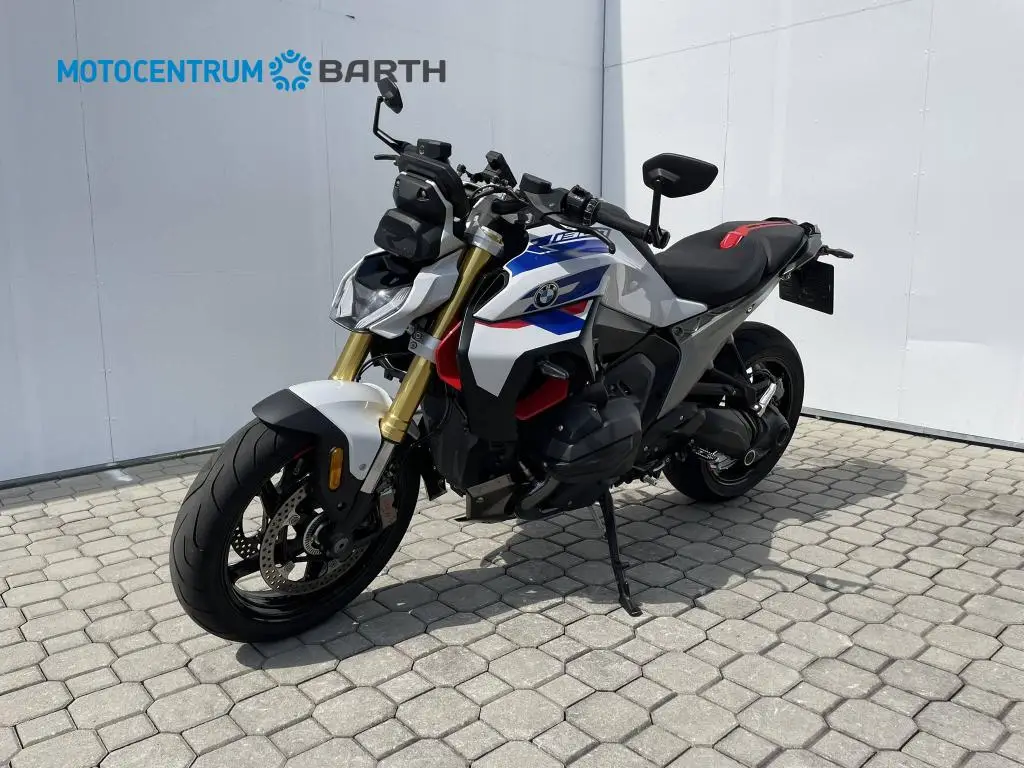 BMW Motorrad R 1300 R  / 107kW