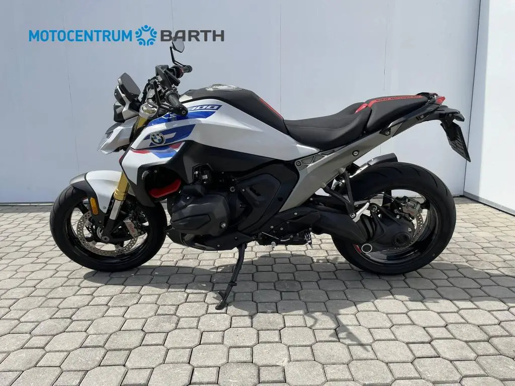 BMW Motorrad R 1300 R  / 107kW