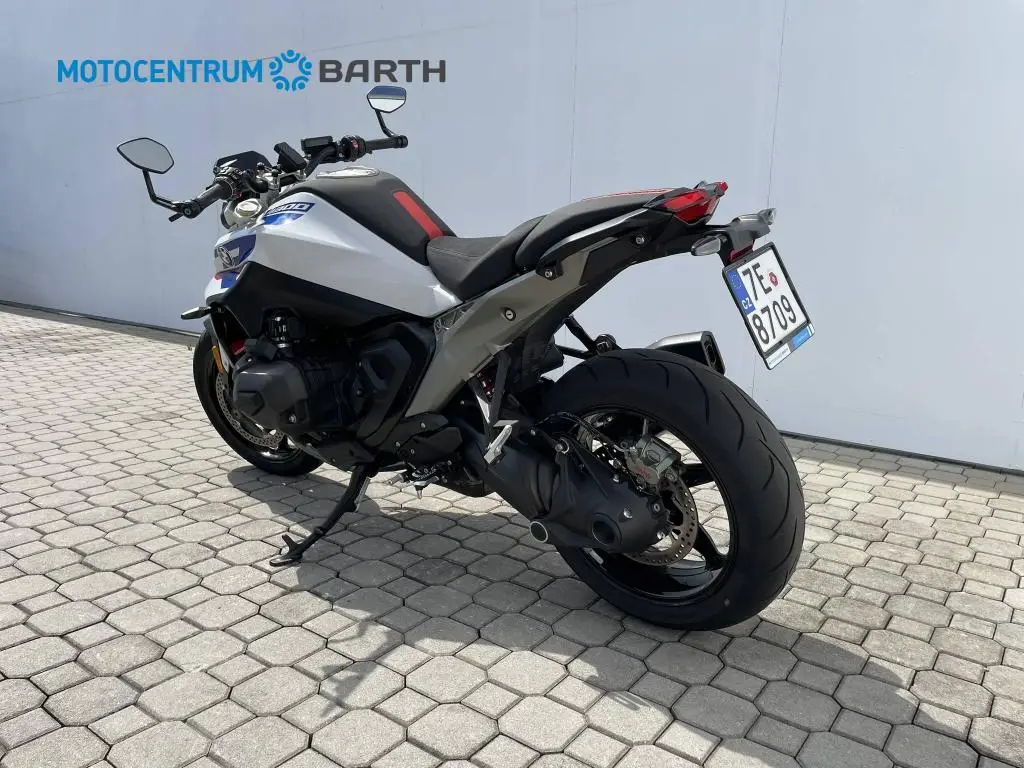 BMW Motorrad R 1300 R  / 107kW