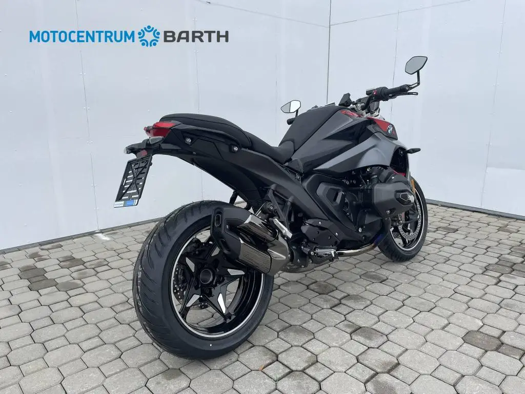 BMW Motorrad R 1300 R  / 107kW