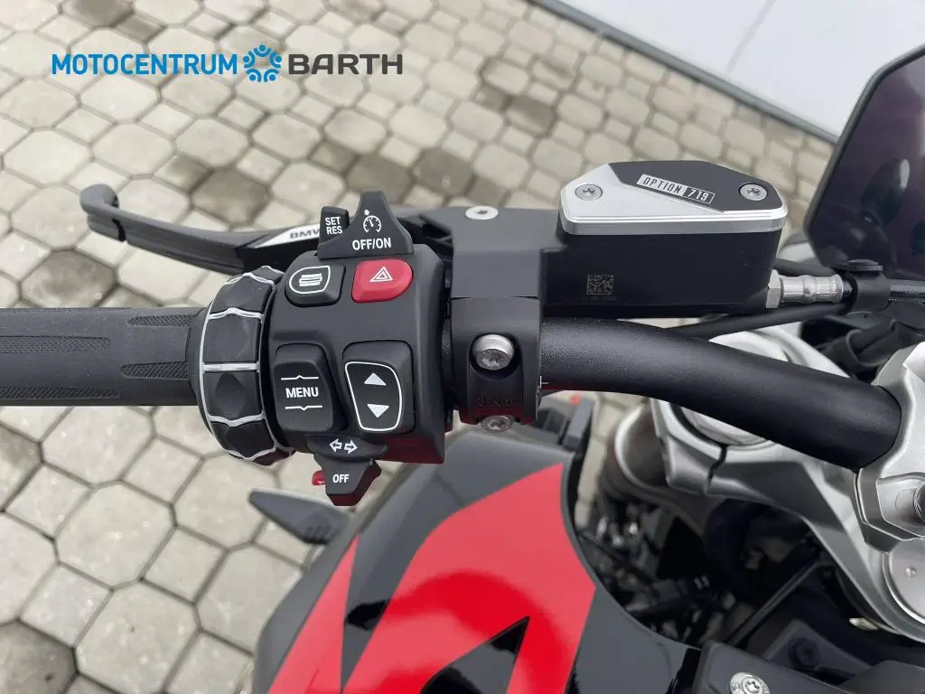 BMW Motorrad R 1300 R  / 107kW
