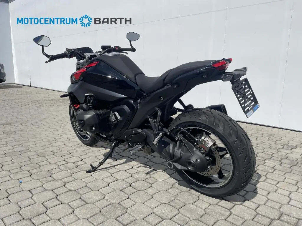 BMW Motorrad R 1300 R  / 107kW