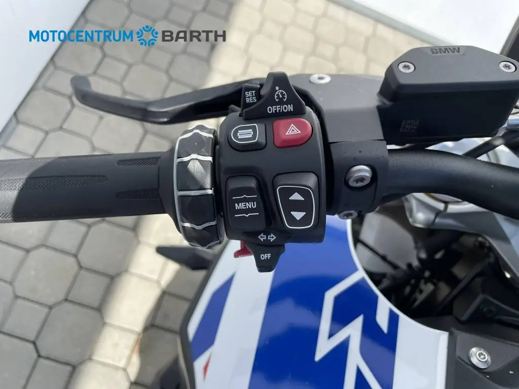 BMW Motorrad R 1300 R  / 107kW