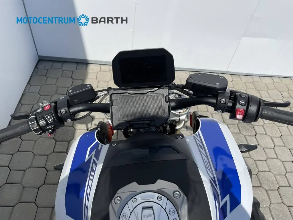 BMW Motorrad R 1300 R  / 107kW