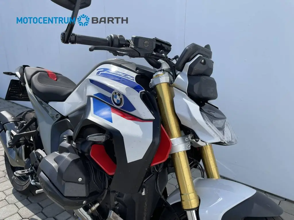 BMW Motorrad R 1300 R  / 107kW