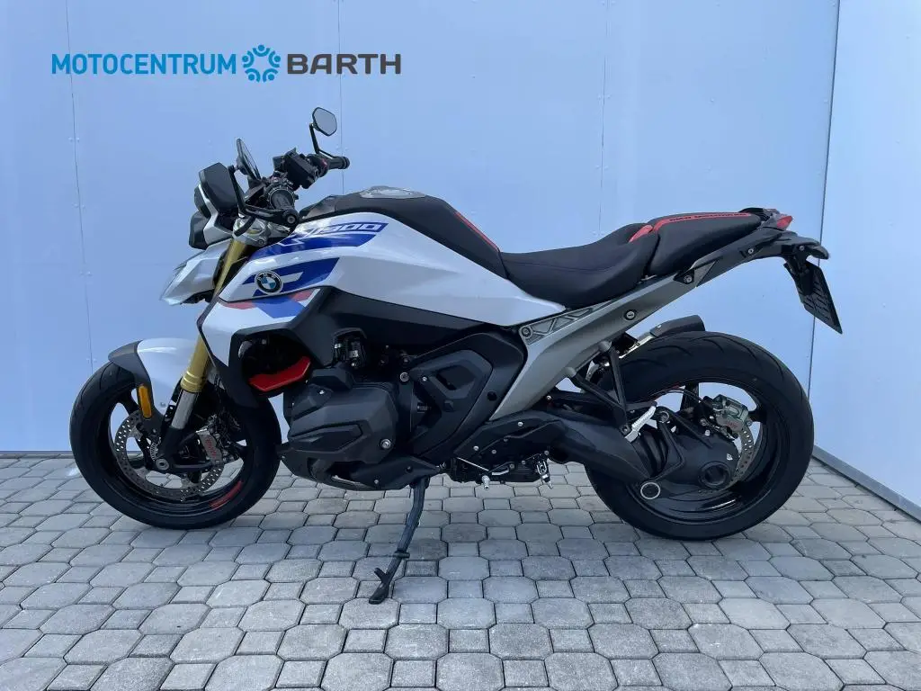 BMW Motorrad R 1300 R  / 107kW