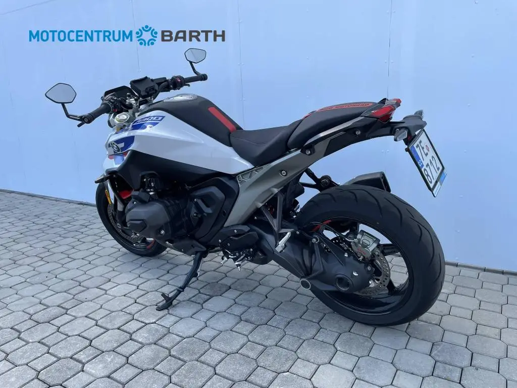 BMW Motorrad R 1300 R  / 107kW