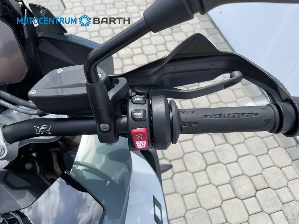 BMW Motorrad S 1000 XR  / 124kW