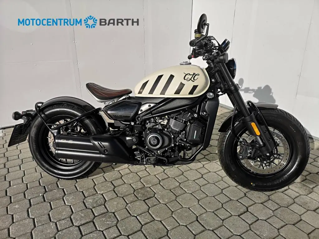 CFMOTO 450CL-C Bobber   / 32kW