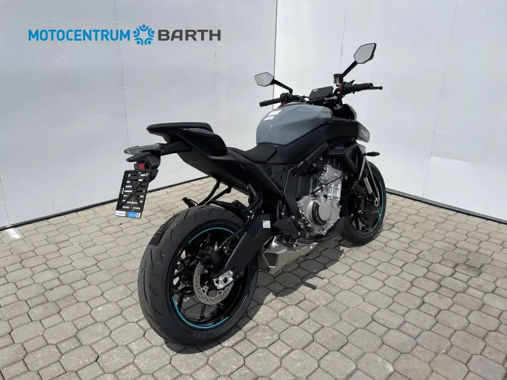 CFMOTO 675NK  / 66kW