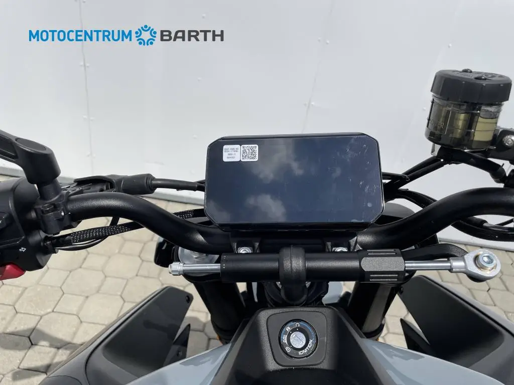 CFMOTO 675NK  / 66kW