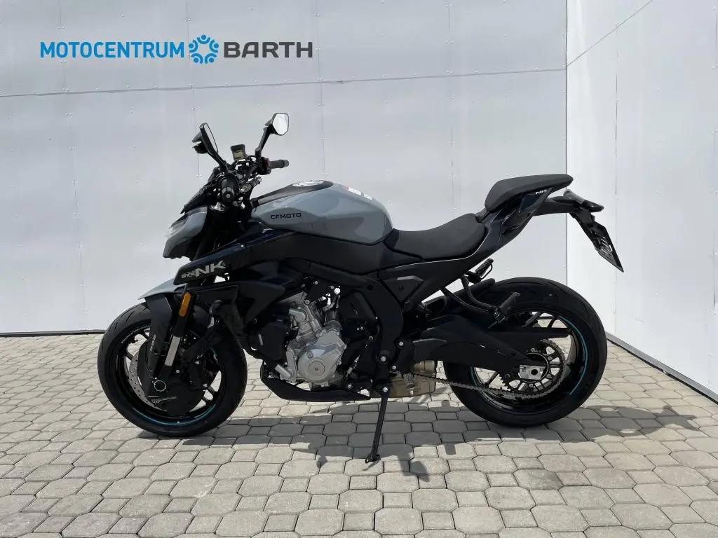 CFMOTO 675NK  / 66kW