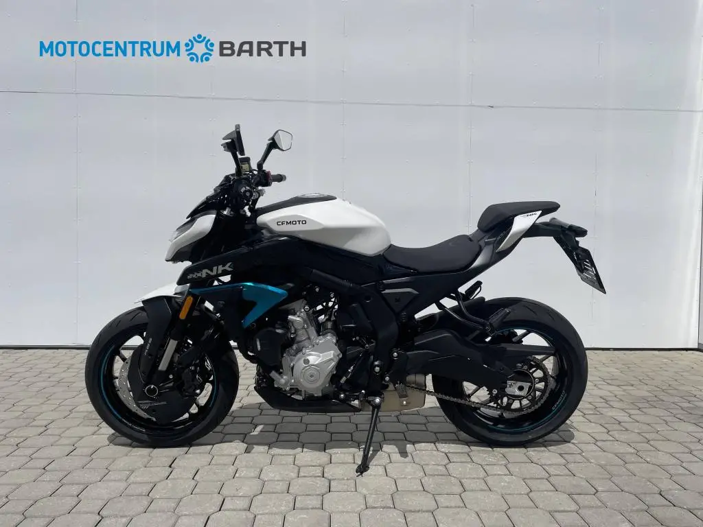 CFMOTO 675NK  / 66kW