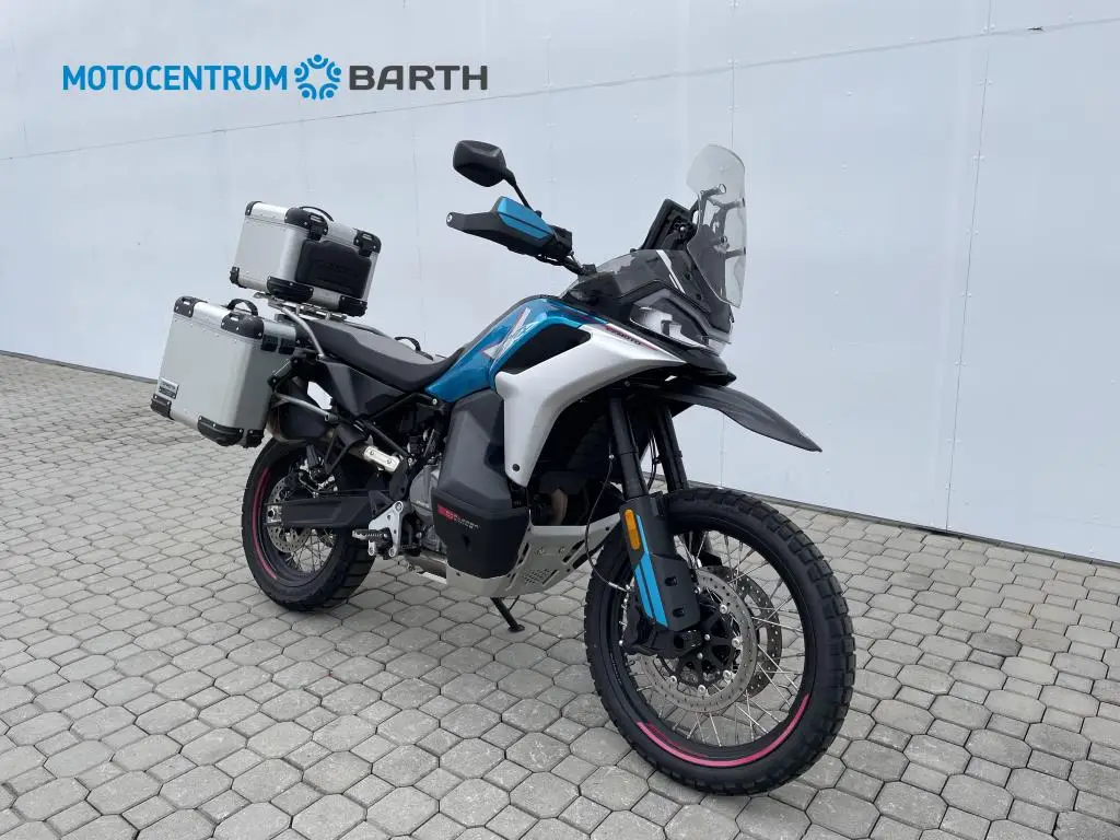 CFMOTO 800MT-X  / 67kW