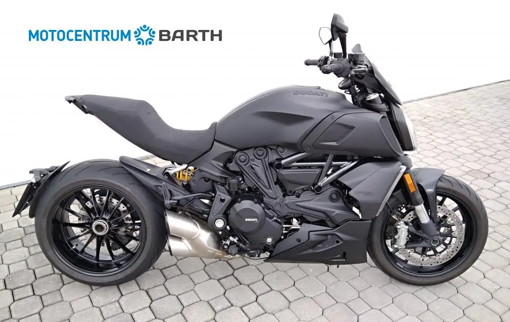 DUCATI Diavel 1260 S  / 117kW