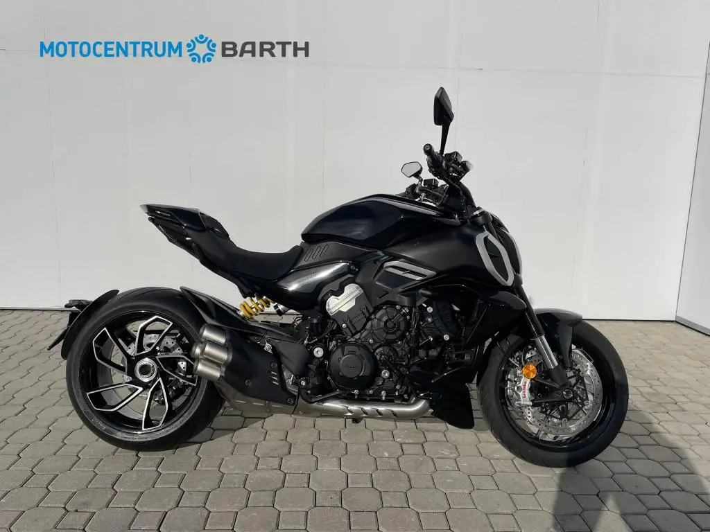 DUCATI Diavel V4 EU5  / 124kW