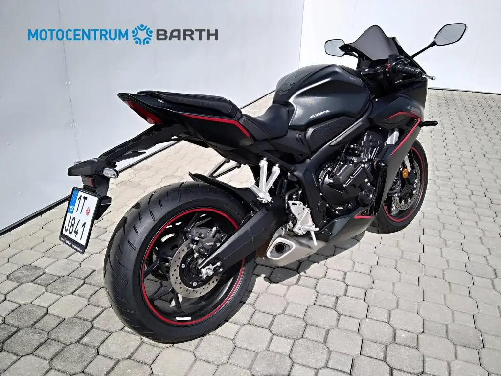 Honda MOTO CBR650R  / 70kW