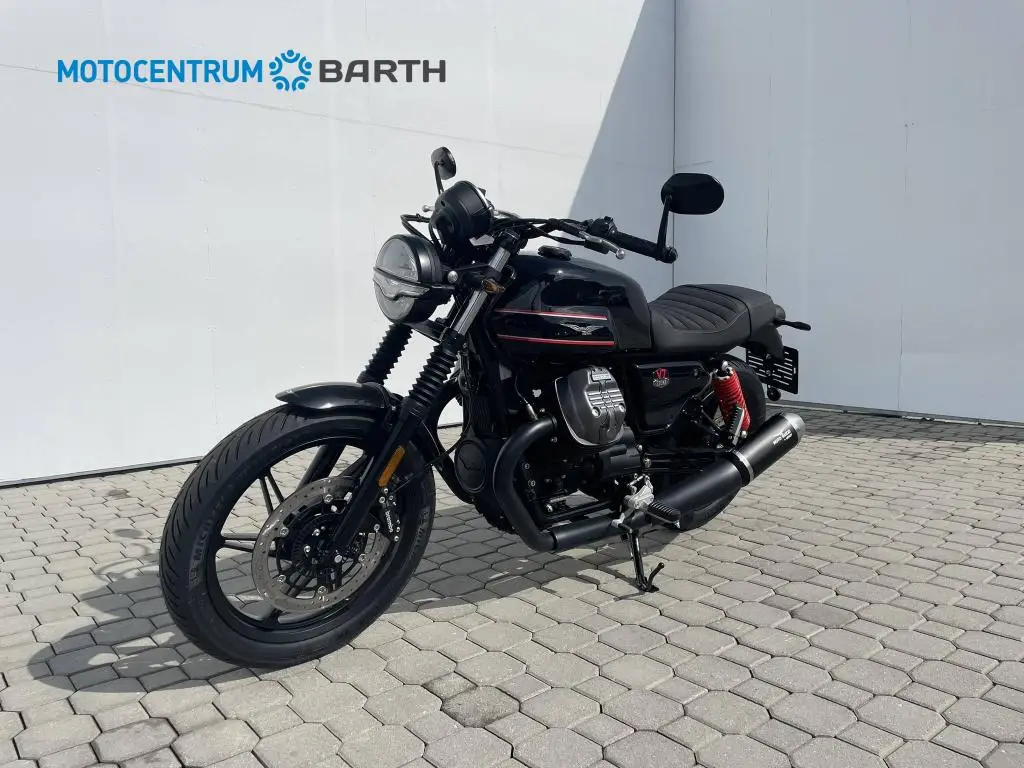 MOTO GUZZI V7 Stone Special Edition   / 49kW
