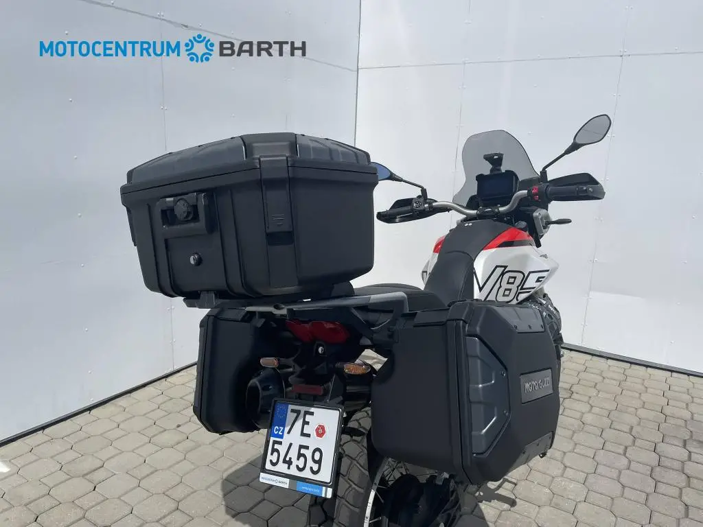 MOTO GUZZI V85 TT E5+  / 56kW