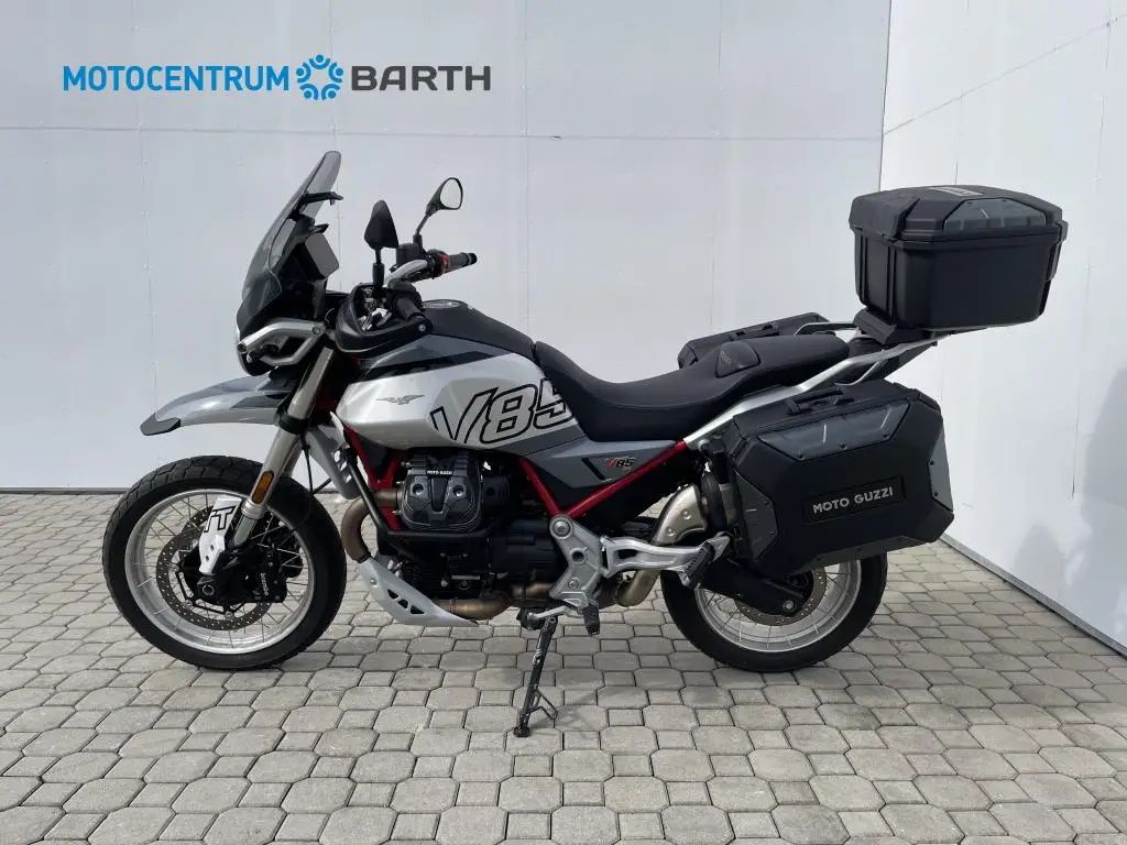 MOTO GUZZI V85 TT E5+  / 56kW