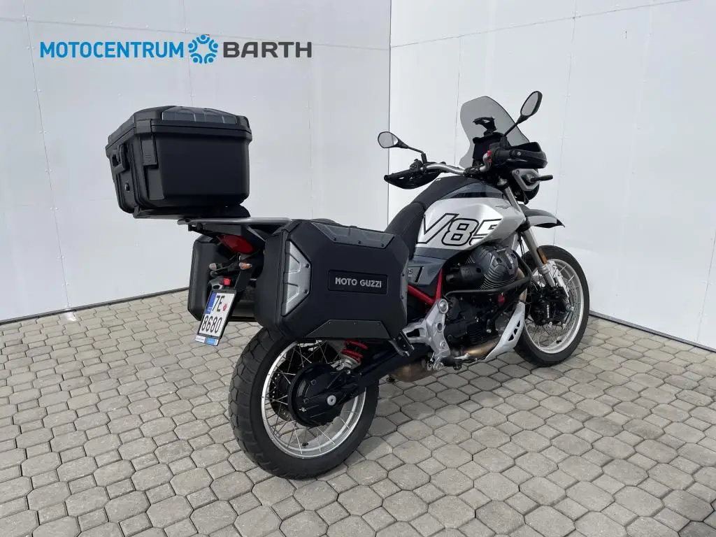 MOTO GUZZI V85 TT E5+  / 56kW
