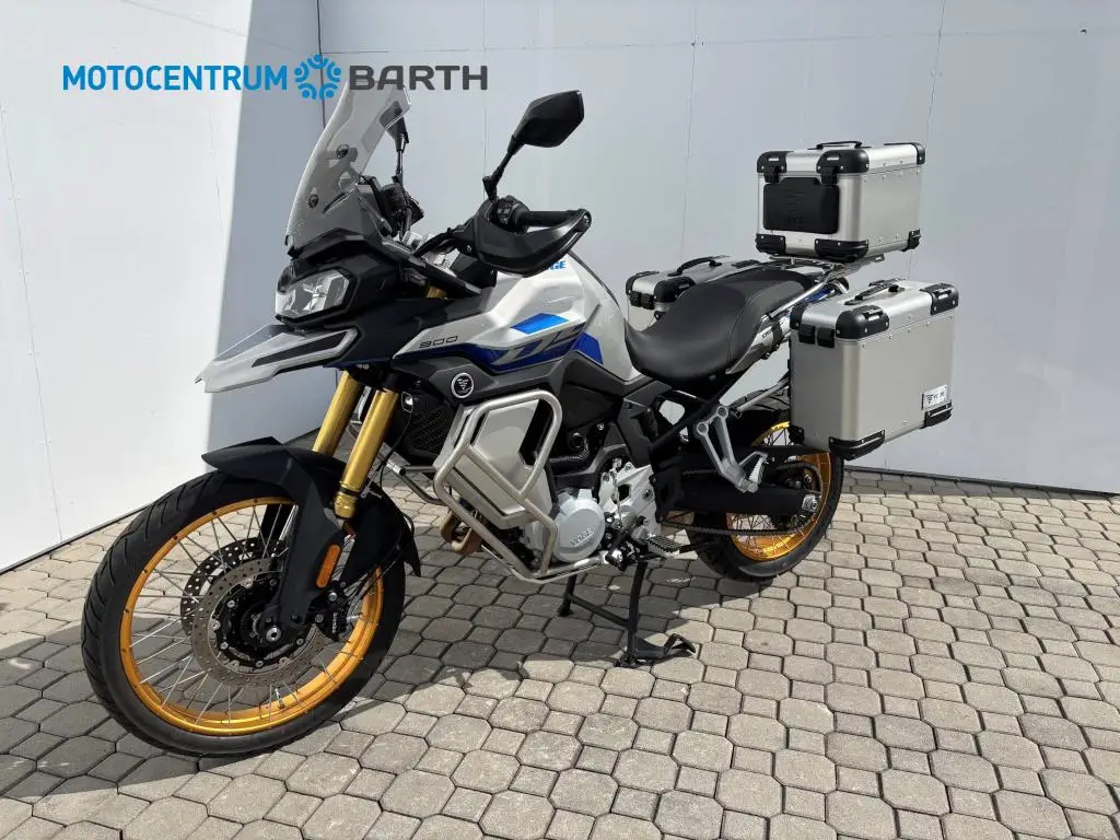 Ostatní 900 DSX  / 70kW