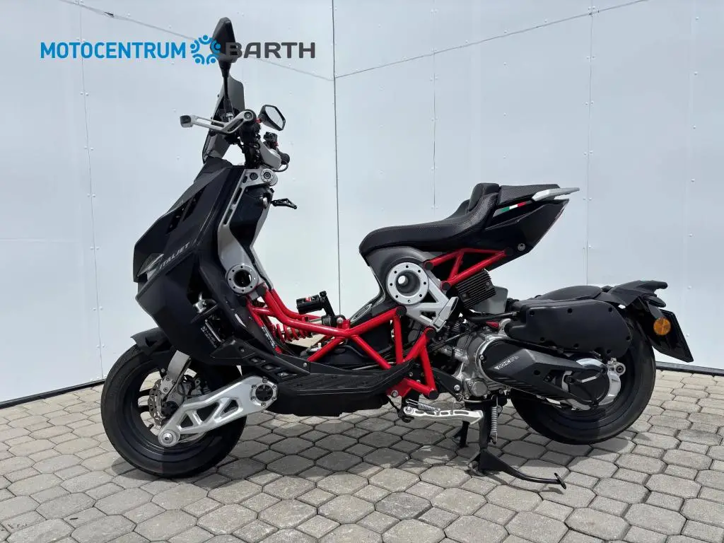 Ostatní Italjet Dragster 125  / 9kW