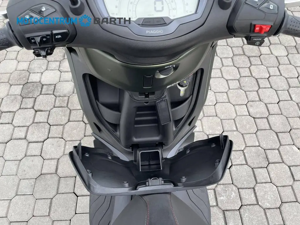PIAGGIO Beverly 300 S E5  / 19kW