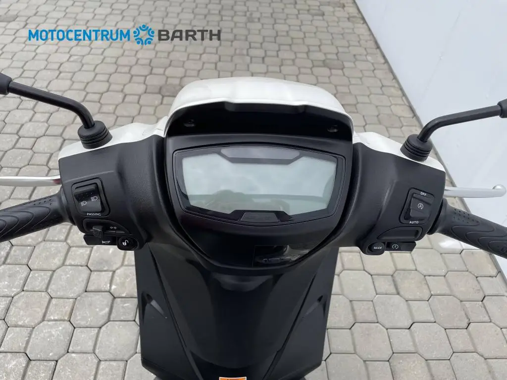 PIAGGIO Medley 125 S ABS EU5+  / 11kW