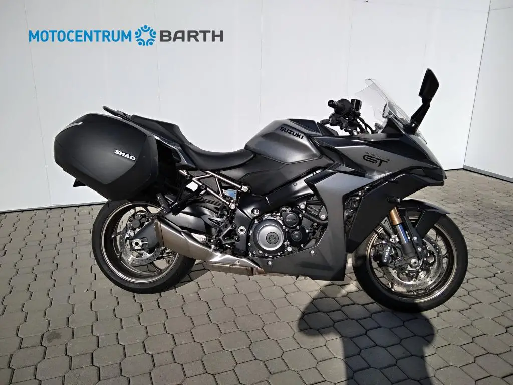 Suzuki GSX-S1000GT  / 112kW
