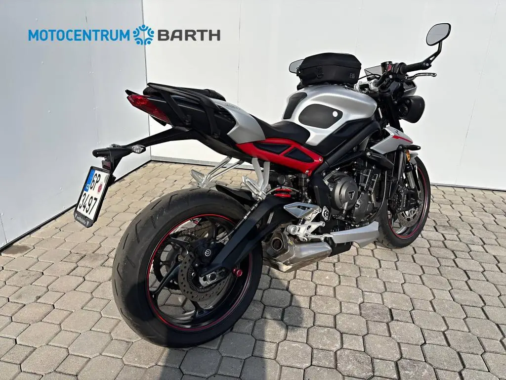 Triumph Street Triple R  / 87kW