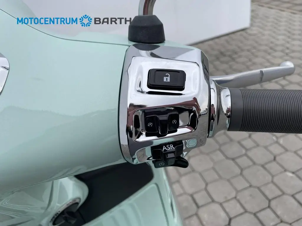 Vespa GTS 125 EU5+  / 10kW
