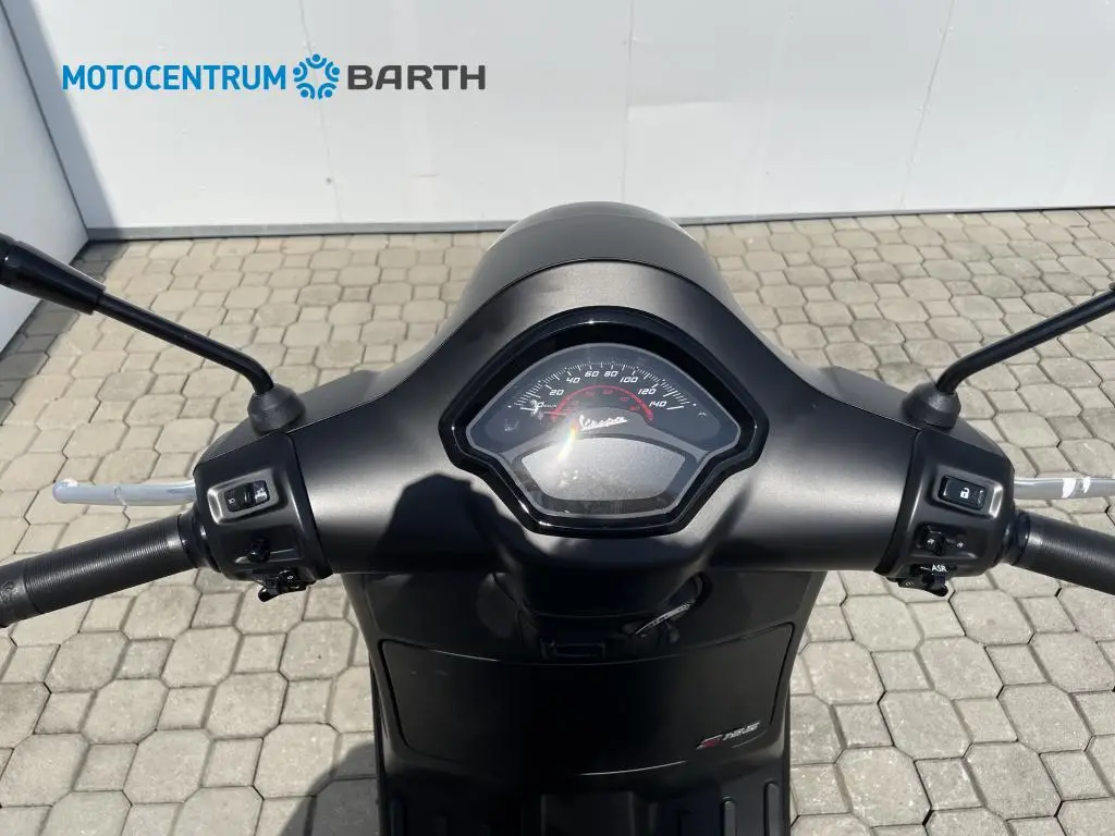 Vespa GTS 125 Super Sport EU5+  / 10kW