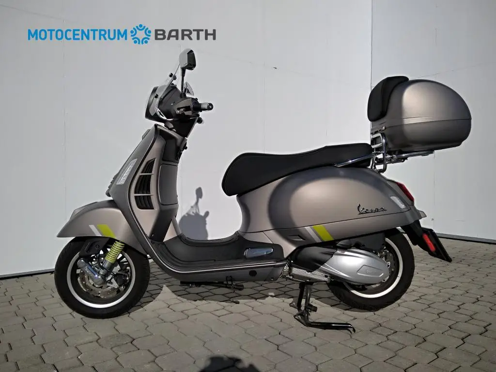 Vespa GTS 300 Super Tech  / 17kW