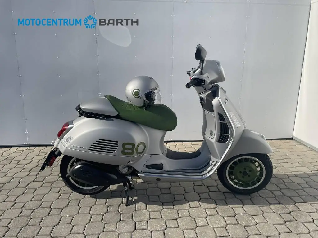 Vespa GTS 310 Edizione Ottantesimo  / 18kW