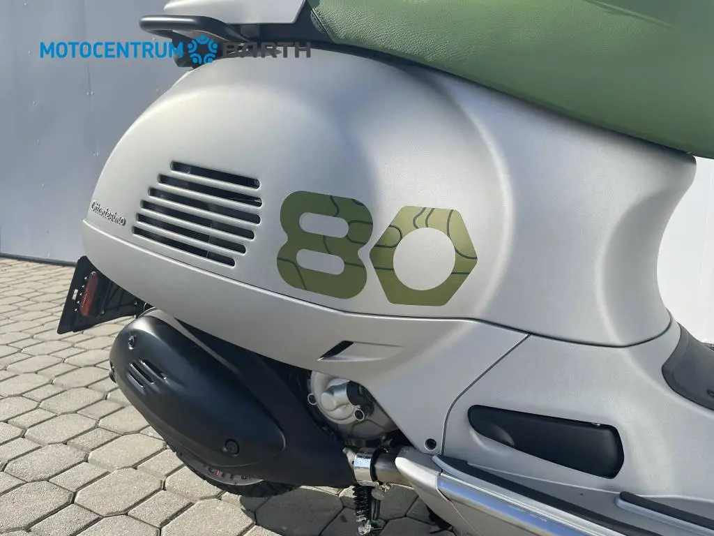 Vespa GTS 310 Edizione Ottantesimo  / 18kW
