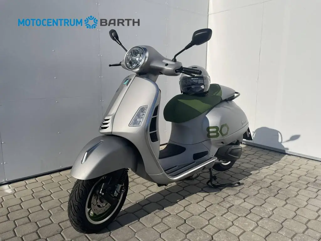 Vespa GTS 310 Edizione Ottantesimo  / 18kW
