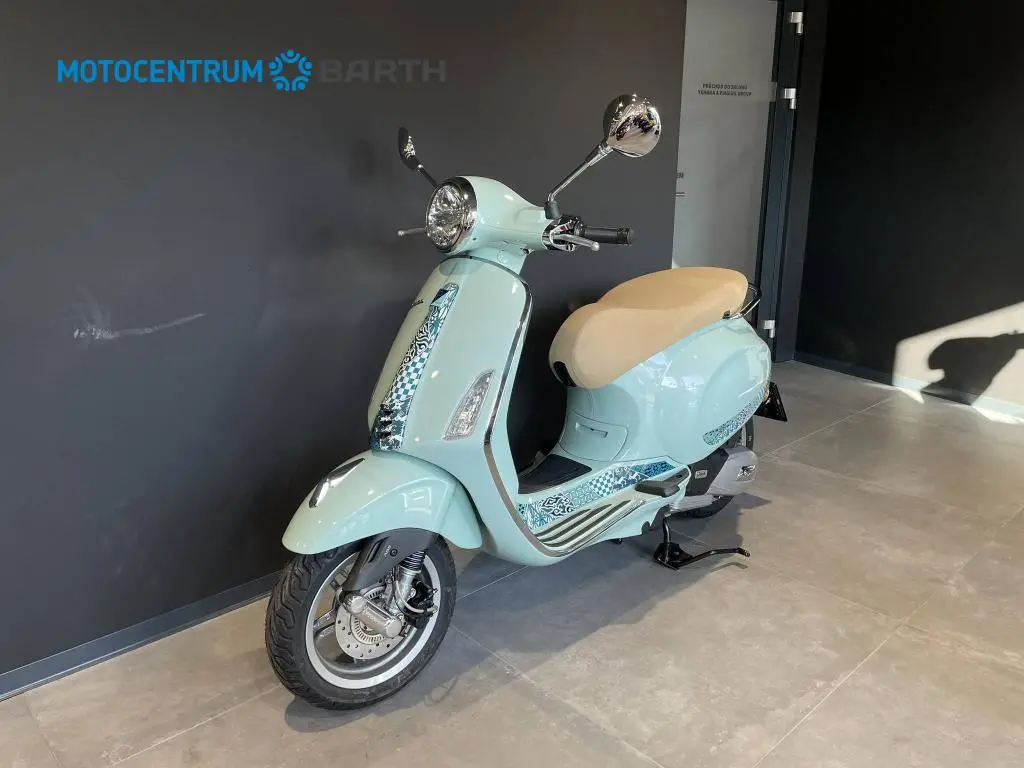 Vespa Primavera 125 BATIK EU5+  / 8kW