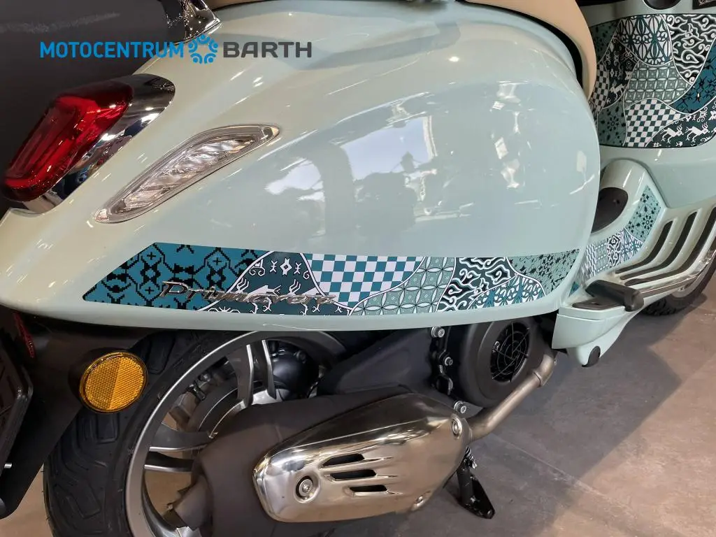 Vespa Primavera 125 BATIK EU5+  / 8kW
