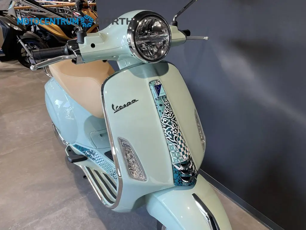 Vespa Primavera 125 BATIK EU5+  / 8kW
