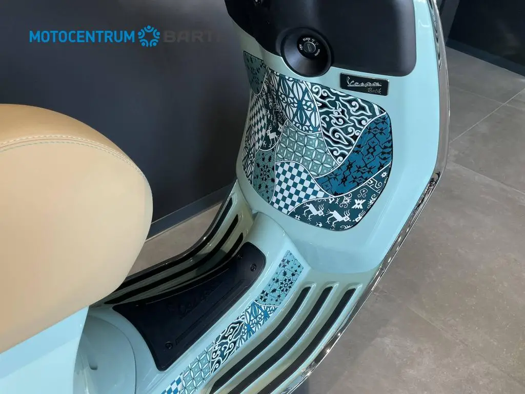 Vespa Primavera 125 BATIK EU5+  / 8kW