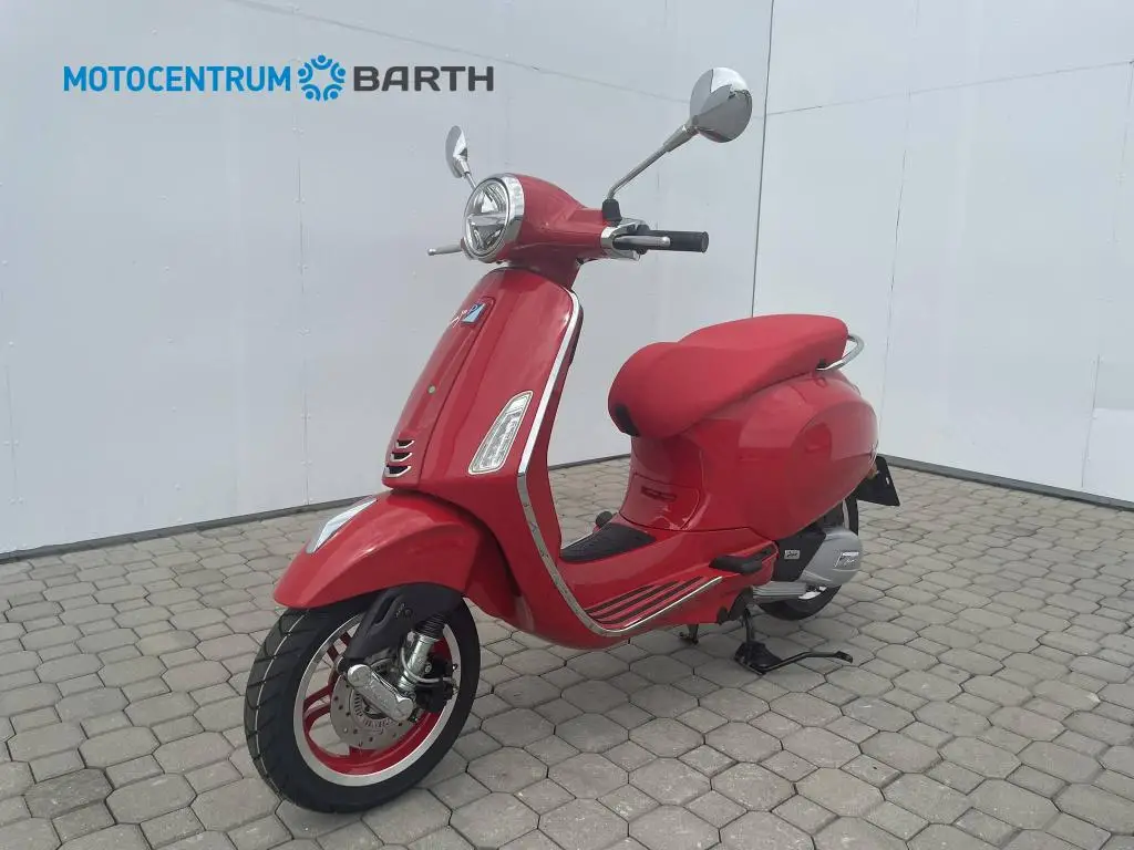 Vespa Primavera 125 RED EU5+  / 8kW